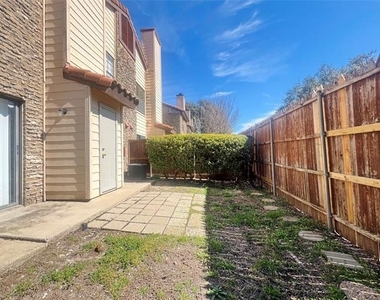 5626 Preston Oaks Road - Photo Thumbnail 8