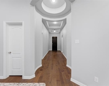 453 Rockaway Drive - Photo Thumbnail 8
