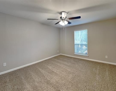 10469 Winding Passage Way - Photo Thumbnail 12
