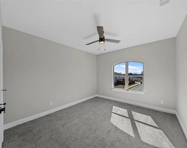 1063 Lake Trail Drive - Photo Thumbnail 8