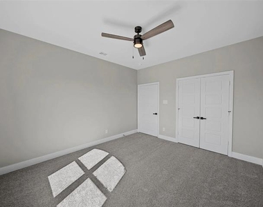 1063 Lake Trail Drive - Photo Thumbnail 12