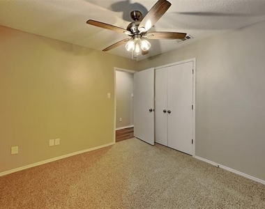 124 Stanford - Photo Thumbnail 11