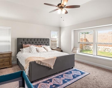 1514 Nighthawk Lane - Photo Thumbnail 13