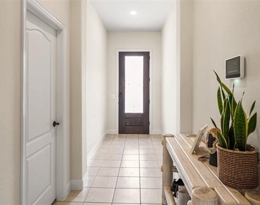 1514 Nighthawk Lane - Photo Thumbnail 2