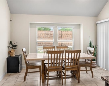 1514 Nighthawk Lane - Photo Thumbnail 10