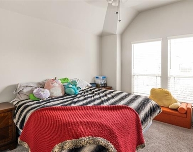 1514 Nighthawk Lane - Photo Thumbnail 22