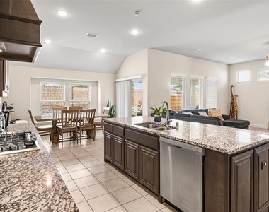 1514 Nighthawk Lane - Photo Thumbnail 12