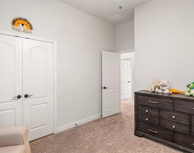 1514 Nighthawk Lane - Photo Thumbnail 20