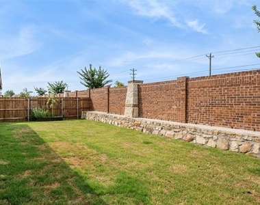 1514 Nighthawk Lane - Photo Thumbnail 24