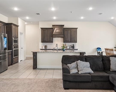 1514 Nighthawk Lane - Photo Thumbnail 8