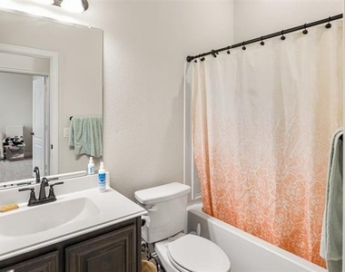 1514 Nighthawk Lane - Photo Thumbnail 19