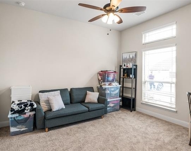 1514 Nighthawk Lane - Photo Thumbnail 18
