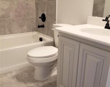2113 Burke Drive - Photo Thumbnail 12