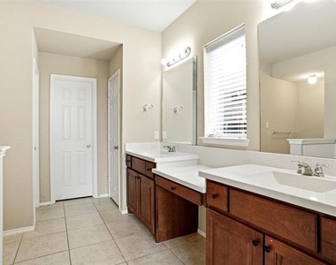 1804 Settlement Way - Photo Thumbnail 8