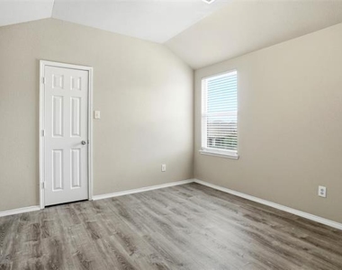 1804 Settlement Way - Photo Thumbnail 14