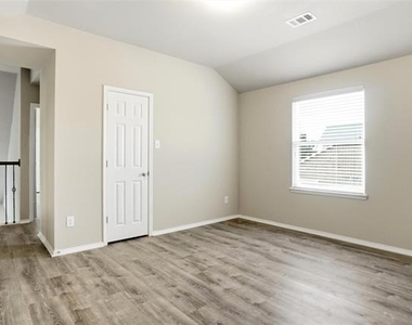 1804 Settlement Way - Photo Thumbnail 15