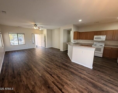 95 W 5th Avenue - Photo Thumbnail 5
