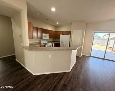 95 W 5th Avenue - Photo Thumbnail 8
