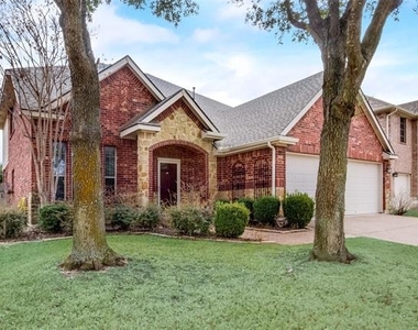 2569 Pinnacle Point Drive - Photo Thumbnail 3