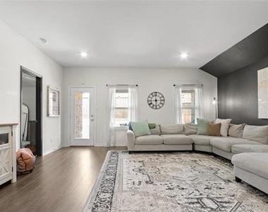 1224 Hutchings Court - Photo Thumbnail 11