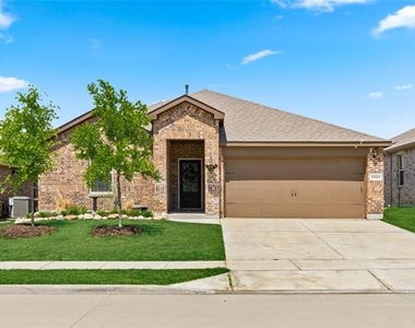 1224 Hutchings Court - Photo Thumbnail 2