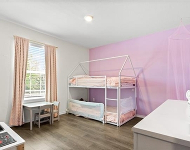 1224 Hutchings Court - Photo Thumbnail 15