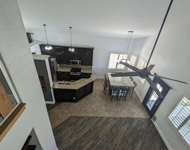 650 W Kent Place - Photo Thumbnail 42