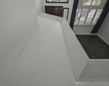 650 W Kent Place - Photo Thumbnail 29