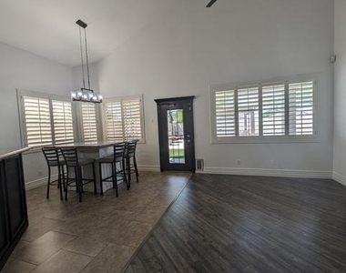 650 W Kent Place - Photo Thumbnail 19