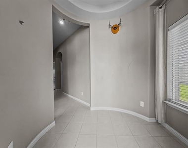 3205 Ridgeway Drive - Photo Thumbnail 1