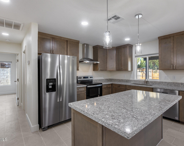 6934 W Mclellan Road - Photo Thumbnail 17