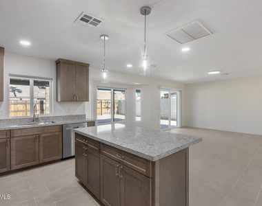 6934 W Mclellan Road - Photo Thumbnail 19