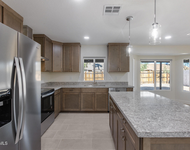 6934 W Mclellan Road - Photo Thumbnail 18