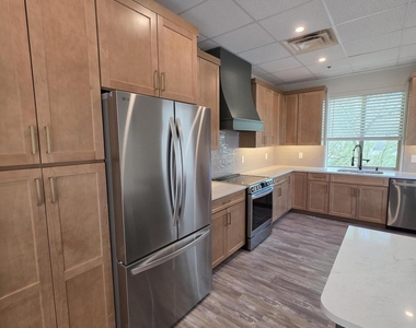 16715 E Parkview Avenue - Photo Thumbnail 10