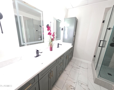 16715 E Parkview Avenue - Photo Thumbnail 18