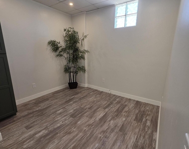 16715 E Parkview Avenue - Photo Thumbnail 20