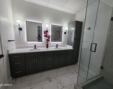 16715 E Parkview Avenue - Photo Thumbnail 15
