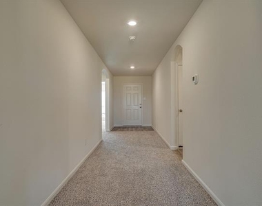 639 Arlington Park Court - Photo Thumbnail 5