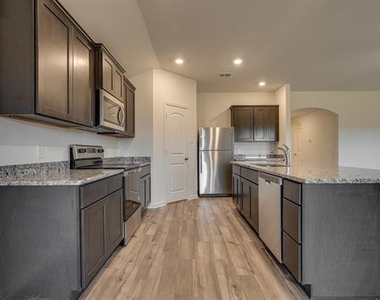 639 Arlington Park Court - Photo Thumbnail 12