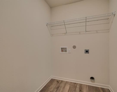 639 Arlington Park Court - Photo Thumbnail 26