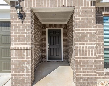 639 Arlington Park Court - Photo Thumbnail 3