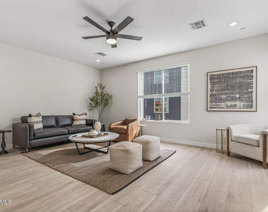 2601 E Clarendon Avenue - Photo Thumbnail 8