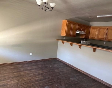 10915 Shady Oaks Drive - Photo Thumbnail 1