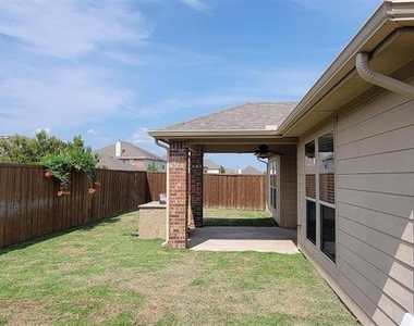 130 Meadow Crest Drive - Photo Thumbnail 21