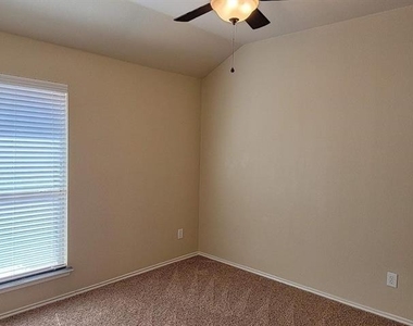 130 Meadow Crest Drive - Photo Thumbnail 19