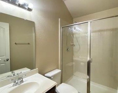 130 Meadow Crest Drive - Photo Thumbnail 20