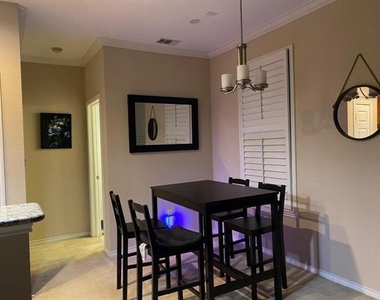 2018 Azure Pointe - Photo Thumbnail 7