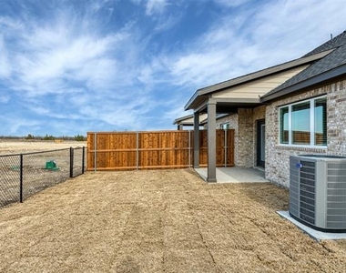 4267 Clovis Court - Photo Thumbnail 27