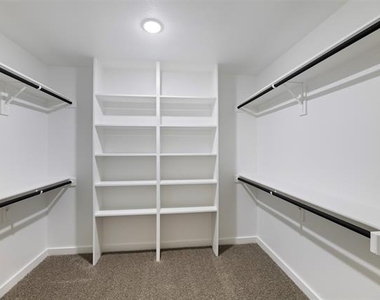 4267 Clovis Court - Photo Thumbnail 11