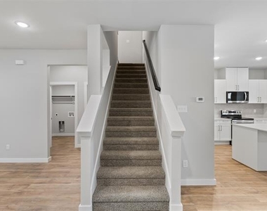 4267 Clovis Court - Photo Thumbnail 14